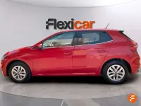 Usado Skoda Fabia Selection 95 CV (69 kW) 2025 Rojo Utilitario