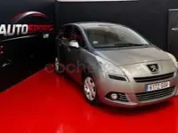 Usado Peugeot 5008 Premium 110 CV (80 kW) 2010 Beige Monovolumen