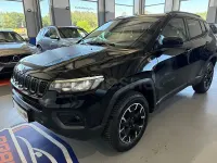 Usado Jeep Compass Trailhawk 240 CV (176 kW) 2024 Negro SUV