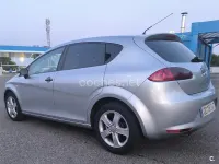 Usado Seat Leon Reference 105 CV (77 kW) 2009 Gris / plata Utilitario