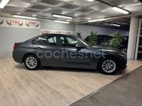 Usado BMW 318 Comfort Edition 151 CV (111 kW) 2019 Gris Berlina