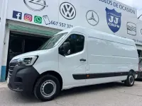 Usado Renault Master 135 CV (99 kW) 2023 Blanco Monovolumen