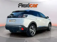 Begagnad Peugeot 3008 Allure 131 HK (96 kW) 2021 Vit Minibuss