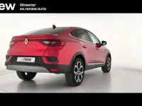 Usado Renault Arkana Techno 140 CV (102 kW) 2023 Rojo SUV