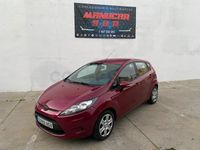 Begagnad Ford Fiesta Trend 70 HK (51 kW) 2011 Röd Halvkombi