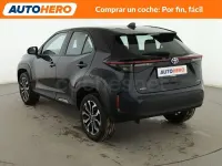 Usado Toyota Yaris Cross Active 116 CV (85 kW) 2021 Negro SUV