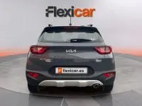 Usado Kia Stonic 101 CV (74 kW) 2021 Gris SUV