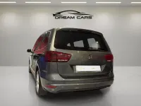 Usado Seat Alhambra XCELLENCE 150 CV (110 kW) 2022 Gris plata Monovolumen