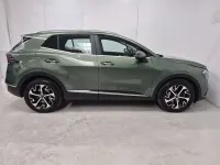 Usado Kia Sportage 136 CV (100 kW) 2024 Verde SUV