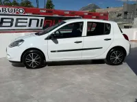 Usado Renault Clio II Authentique 75 CV (55 kW) 2009 Blanco Utilitario