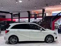 Usado Mercedes B200 136 CV (100 kW) 2018 Blanco Utilitario