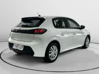 Usado Peugeot 208 Active 100 CV (73 kW) 2022 Blanco Utilitario
