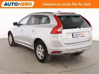 Usado Volvo XC60 Momentum 150 CV (110 kW) 2016 Gris SUV