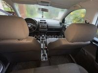 Usado VW Polo Trendline 65 CV (47 kW) 2004 Gris / plata Berlina