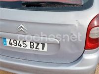 Usado Citroën Xsara Picasso 90 CV (66 kW) 2002 Gris / plata Monovolumen