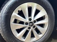 Nuevo Skoda Kamiq Selection 115 CV (84 kW) 2025 Blanco candy SUV