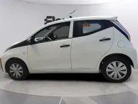 Usado Toyota Aygo X-cite 72 CV (52 kW) 2016 Blanco Utilitario