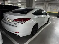 Usado Hyundai i40 136 CV (100 kW) 2013 Blanco Berlina