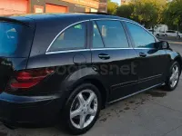 Usado Mercedes R320 224 CV (164 kW) 2007 Negro Familiar