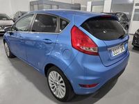 Usado Ford Fiesta Ghia 97 CV (71 kW) 2009 Azul Utilitario