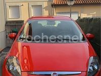 Usado Fiat Punto Evo Life 69 CV (50 kW) 2011 Rojo Utilitario