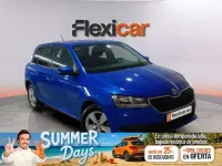 Usado Skoda Fabia 75 CV (55 kW) 2019 Azul Utilitario