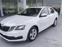 Usado Skoda Octavia Style 150 CV (110 kW) 2018 Blanco Berlina