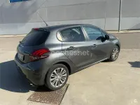 Usado Peugeot 208 75 CV (55 kW) 2017 Gris / plata Utilitario
