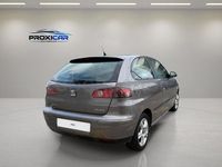 Usado Seat Ibiza Stylance 100 CV (73 kW) 2005 Gris / plata Utilitario