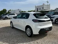 Usado Peugeot 208 Active 100 CV (73 kW) 2022 Blanco Utilitario