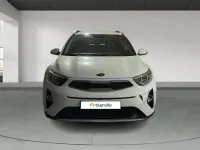 Usado Kia Stonic 100 HP (73 kW) 2019 Branco SUV