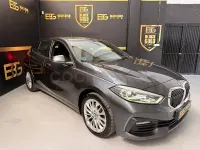 Usado BMW 118 150 CV (110 kW) 2021 Gris / plata Utilitario