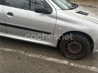 Usado Peugeot 206 90 CV (66 kW) 1999 Gris / plata Utilitario