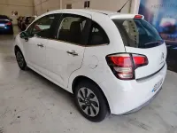 Usado Citroën C3 Attraction 68 CV (50 kW) 2015 Blanco Berlina