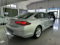 Usado Opel Insignia Business 136 CV (100 kW) 2019 Gris Utilitario