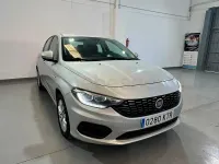 Usado Fiat Tipo Street 95 CV (69 kW) 2019 Gris / plata Berlina