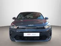Usado Kia Rio 101 CV (74 kW) 2022 Gris Berlina