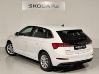 Usado Skoda Scala 110 CV (80 kW) 2022 Blanco Utilitario