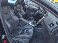 Usado Volvo V60 285 CV (209 kW) 2014 Negro Familiar