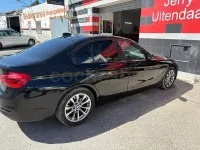 Usado BMW 318 Comfort Edition 150 CV (110 kW) 2018 Negro Berlina