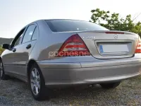 Usado Mercedes C220 Classic 143 CV (105 kW) 2004 Beige Berlina