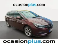 Usado Opel Astra Dynamic 150 CV (110 kW) 2018 Rojo Familiar