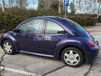 Usado VW New Beetle 150 CV (110 kW) 2000 Azul Utilitario