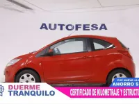 Usado Ford Ka 69 CV (50 kW) 2015 Rojo Berlina