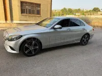 Usado Mercedes C200 184 CV (135 kW) 2020 Gris / plata Berlina