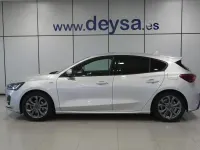 Käytetty Ford Focus ST-Line 155 HP (114 kW) 2023 Harmaa Sedan