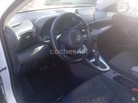 Usado Toyota Yaris Hybrid Active 116 CV (85 kW) 2024 Blanco Berlina