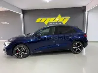 Usado Audi A3 Comfort 245 CV (180 kW) 2023 Azul Berlina