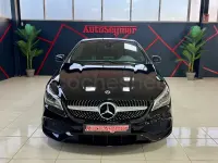 Usado Mercedes CLA200 Shooting Brake 136 CV (100 kW) 2018 Negro Familiar