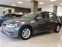 Usado VW Golf VII Advance 116 CV (85 kW) 2019 Gris Utilitario
